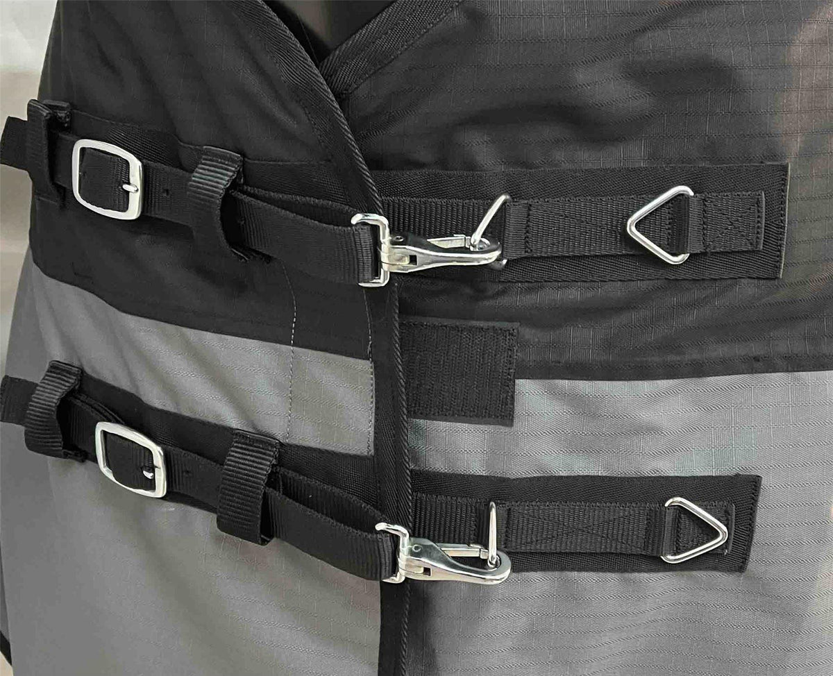 600D Mediumweight Waterproof Horse Turnout Rug 100g Fill Standard Neck Black/Grey