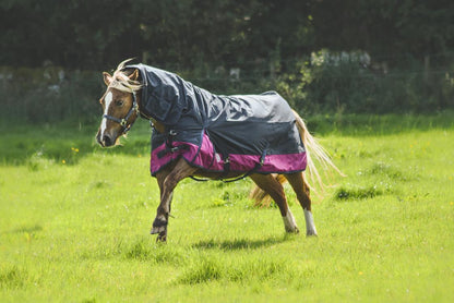 600D Lightweight Waterproof Horse Turnout Rug 0g No Fill Combo Full Neck Navy/Raspberry