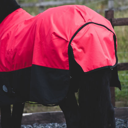 1200D Mediumweight Wasserdichte Pferde-Outdoordecke 100g Füllung Standardhals Rot/Schwarz
